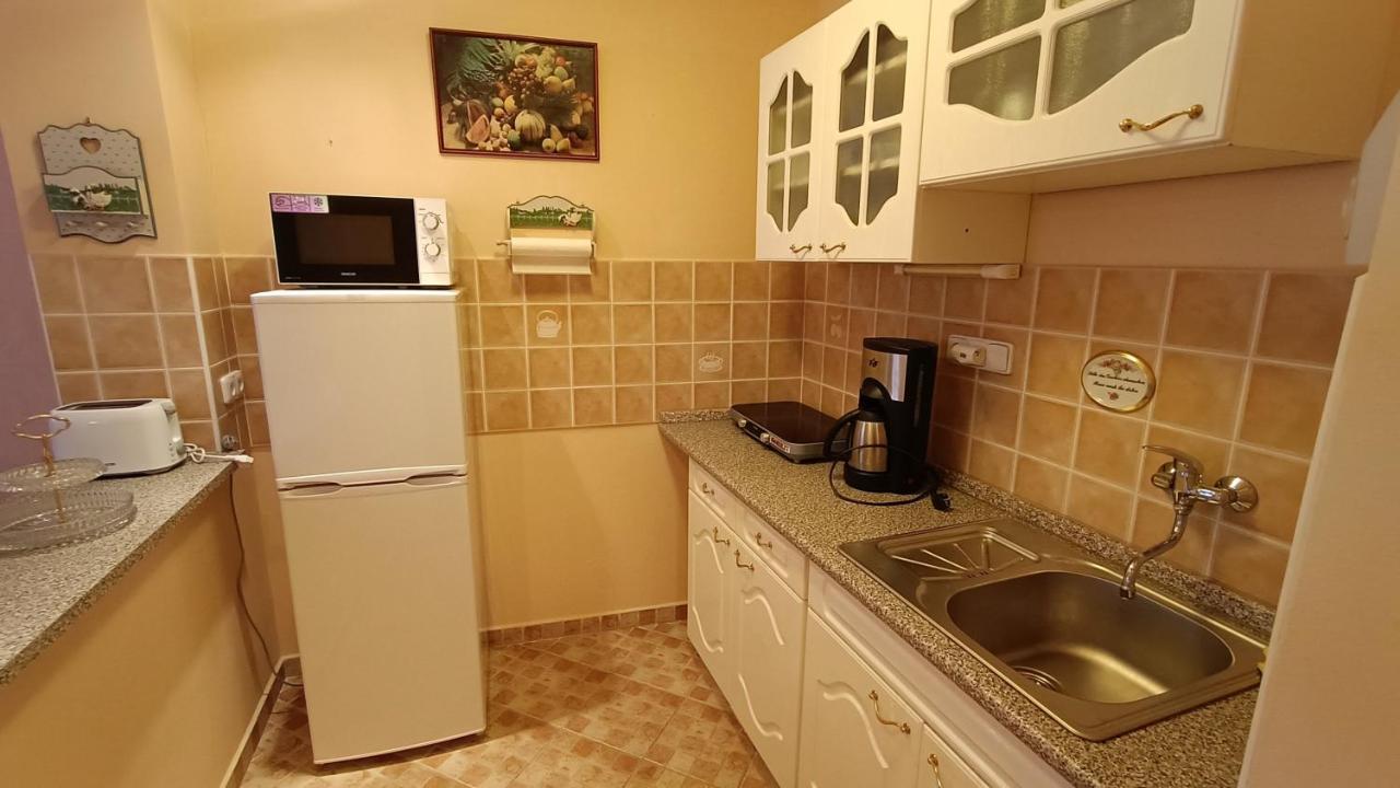 Apartments Stubsi With Colonnade View 카를로비바리 외부 사진