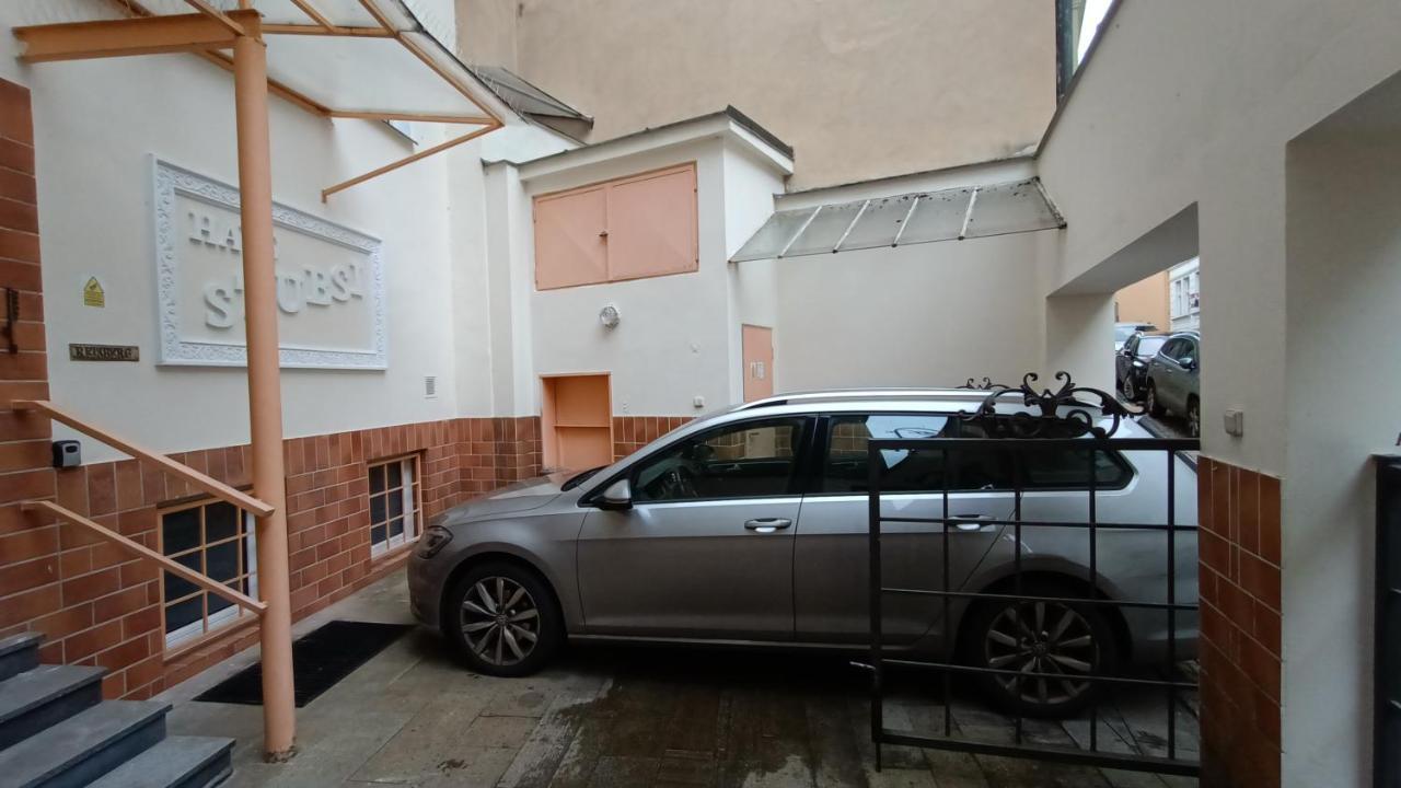 Apartments Stubsi With Colonnade View 카를로비바리 외부 사진